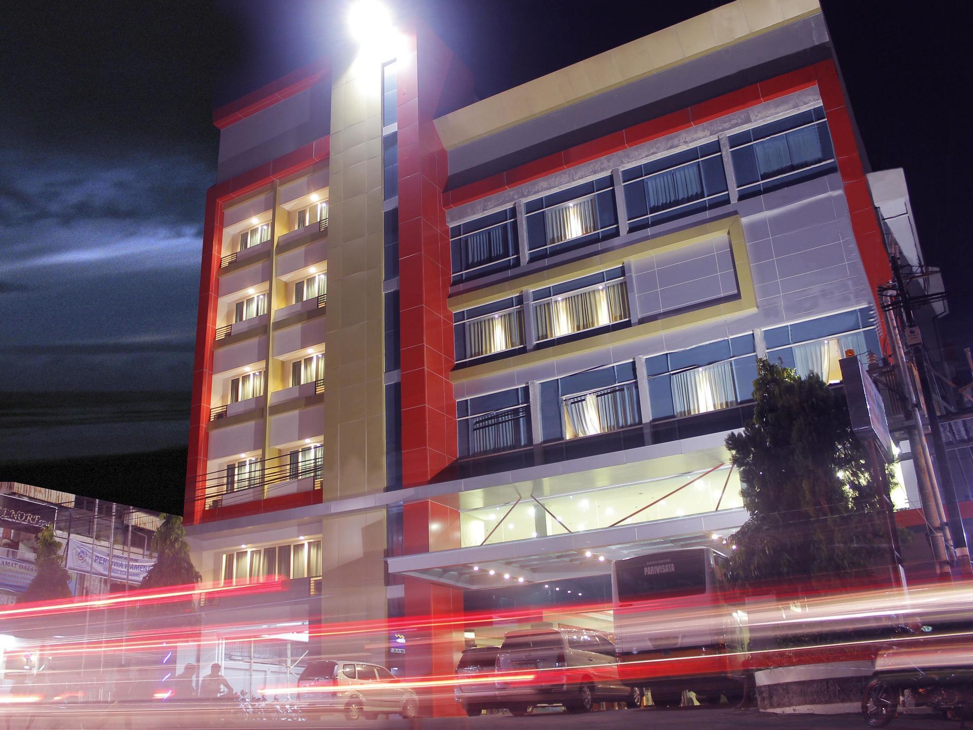 Yello Hotel Самаринда Экстерьер фото